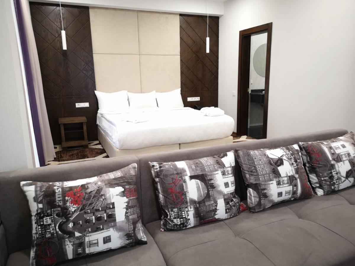East Palace Hotel Almati Kültér fotó