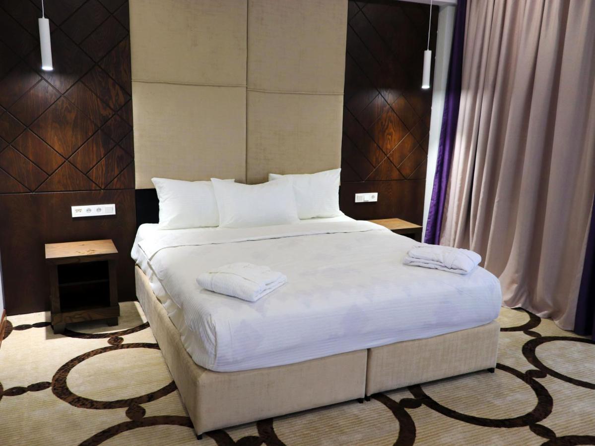 East Palace Hotel Almati Kültér fotó