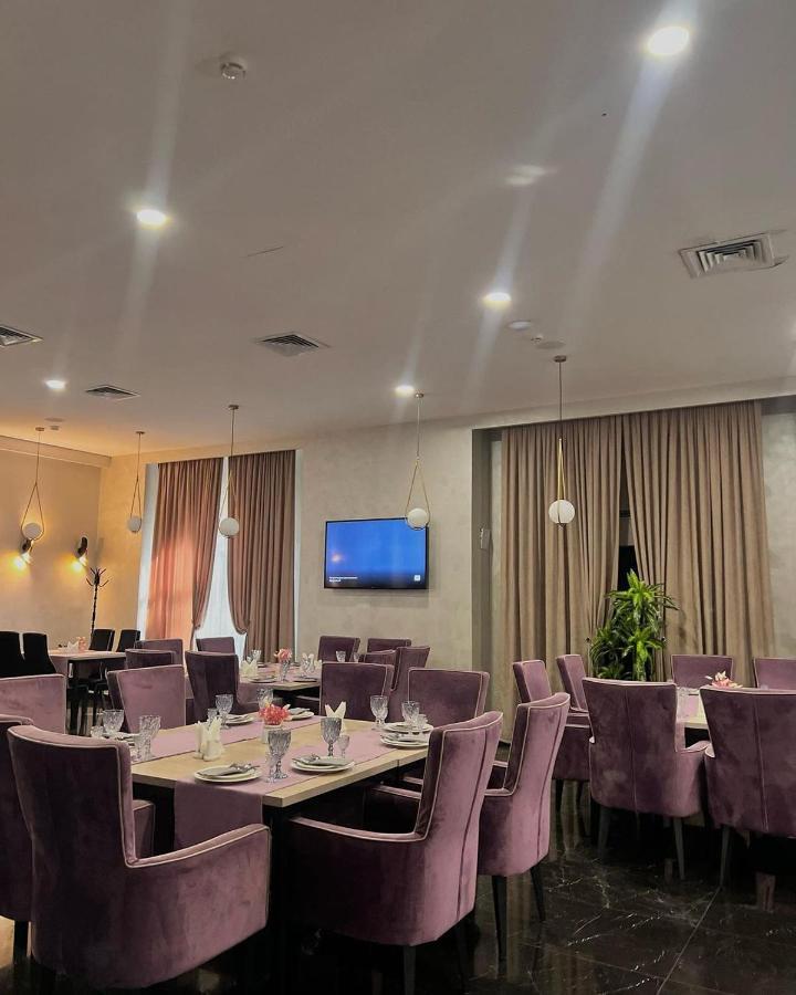 East Palace Hotel Almati Kültér fotó